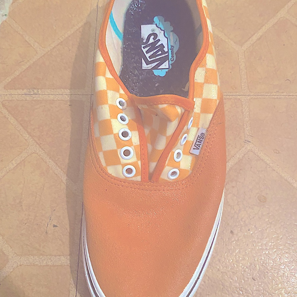 2 vans